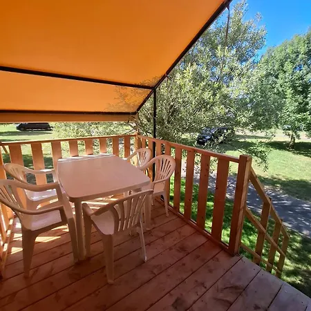 Au Bord De Loire
