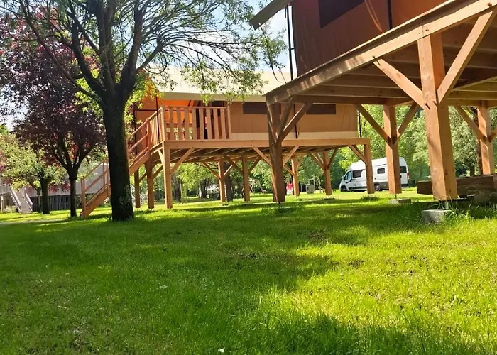 Кемпинг Au Bord De Loire Gennes-Val-de-Loire